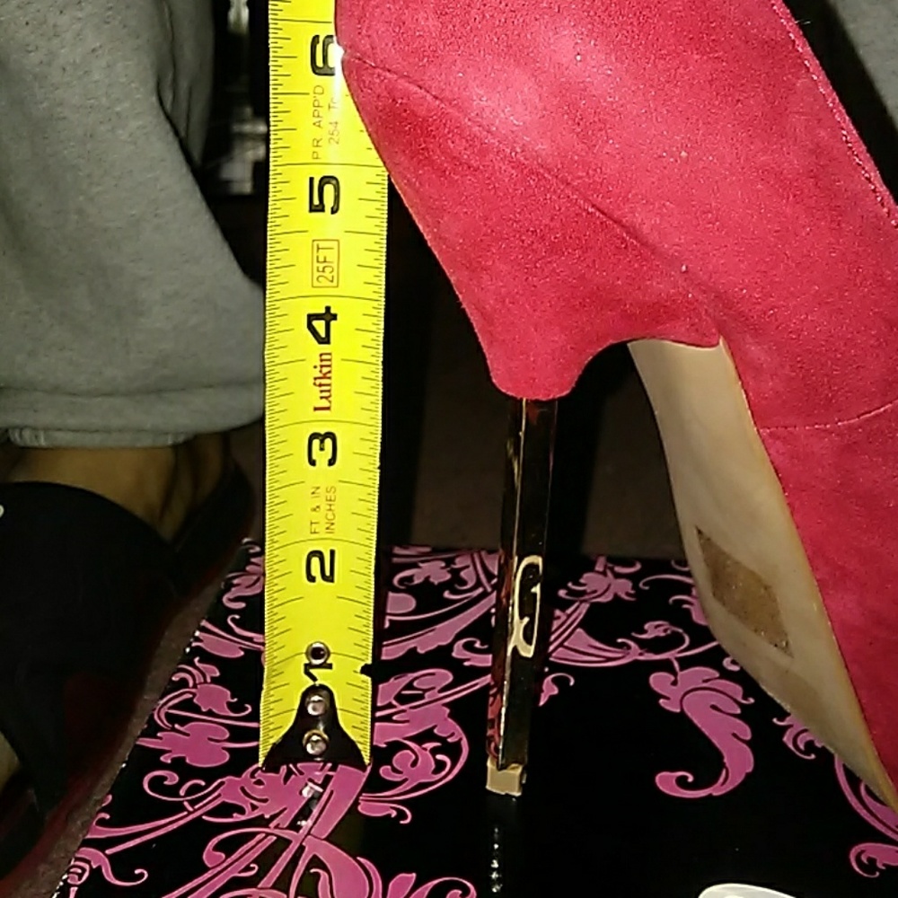 Heels - Picture 5 of 5